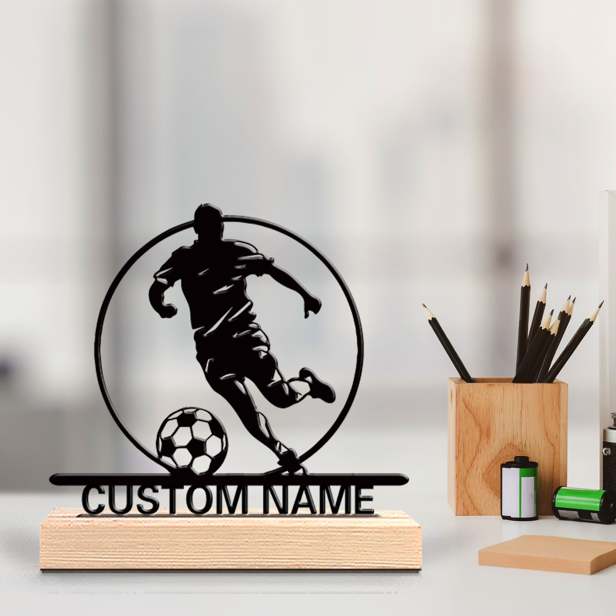 Custom Soccer Player Metal Sta - огляд і ціна Home Decor Statue